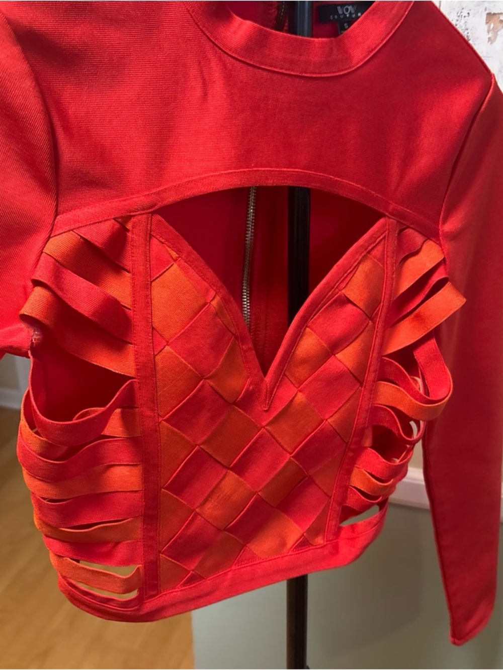 WOW couture Red Cutout Woven-Panel Long Sleeve Crop Top - Picture 5 of 6